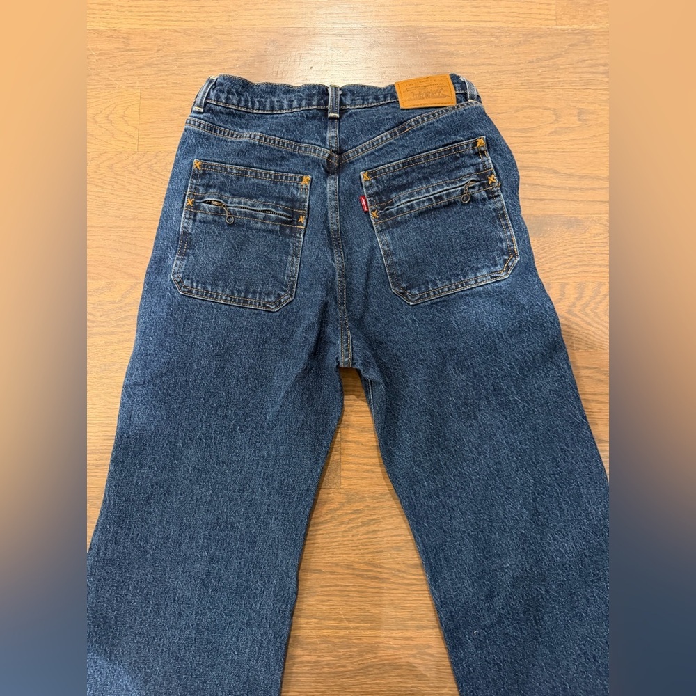 Levi’s Premium Ribcage Bell Jeans Size 28 High Rise Flare Dark Wash - Picture 12 of 12